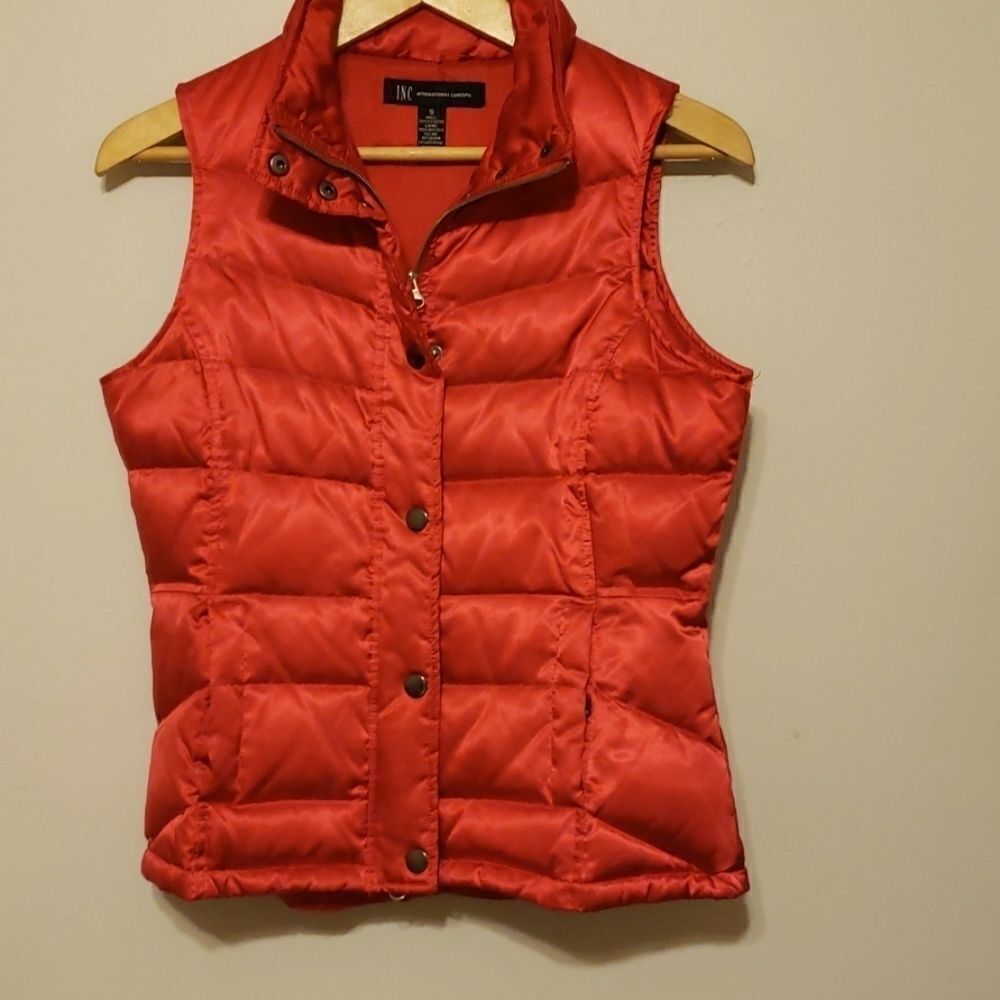 International concepts down ves size small